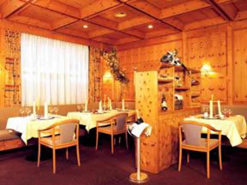 Arvena Park Hotel Nuremberg Restaurant photo
